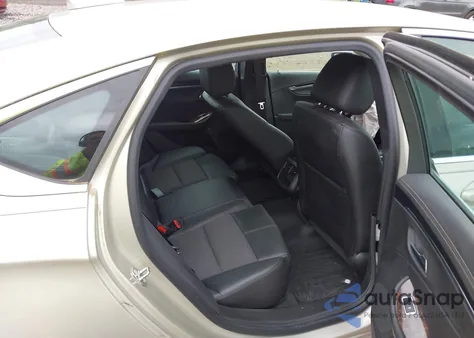 2015 Chevrolet Impala 1Lt из США, поврежденный, VIN 2G1115SL5F9233949